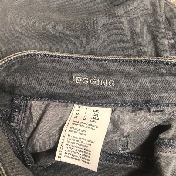 Grey American Eagle ripped jeans - Picture 3 of 4